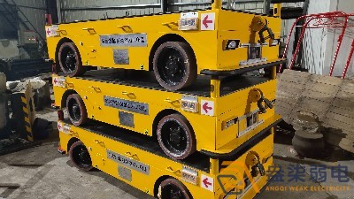 AGV全電動無人堆高車選購時要注意的要點